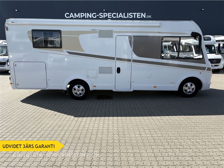 Carado I 449 queensbed seng og hæve seng